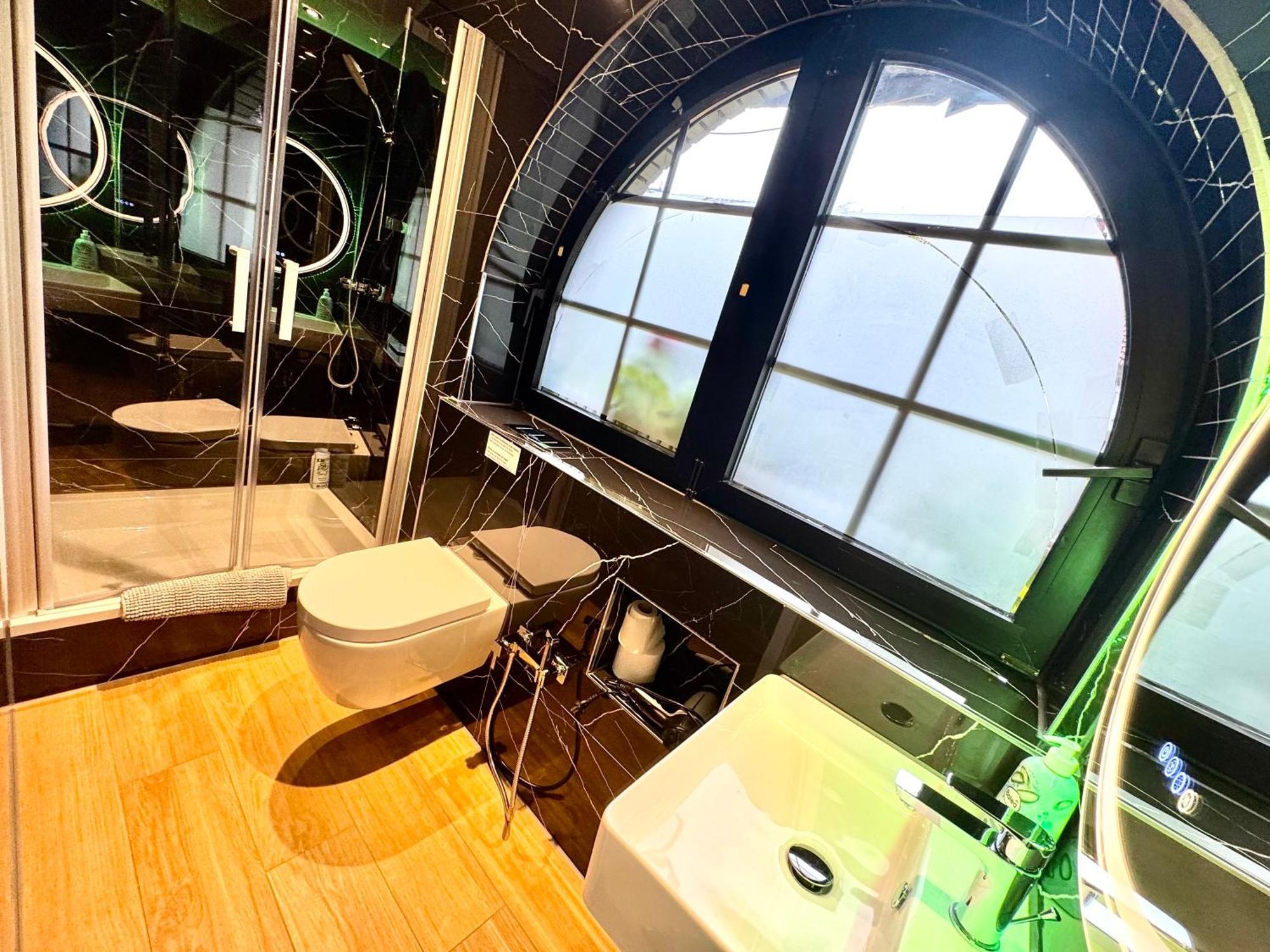 Villa Orchard Frankfurt Kriftel Экстерьер фото