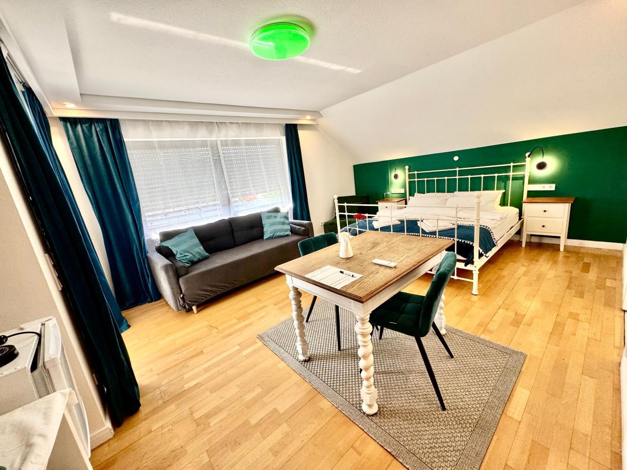 Villa Orchard Frankfurt Kriftel Экстерьер фото